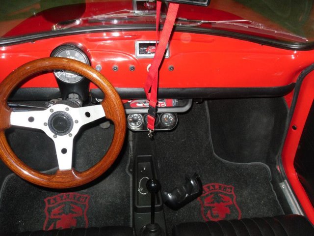 301086_314970875270573_1651232874_n